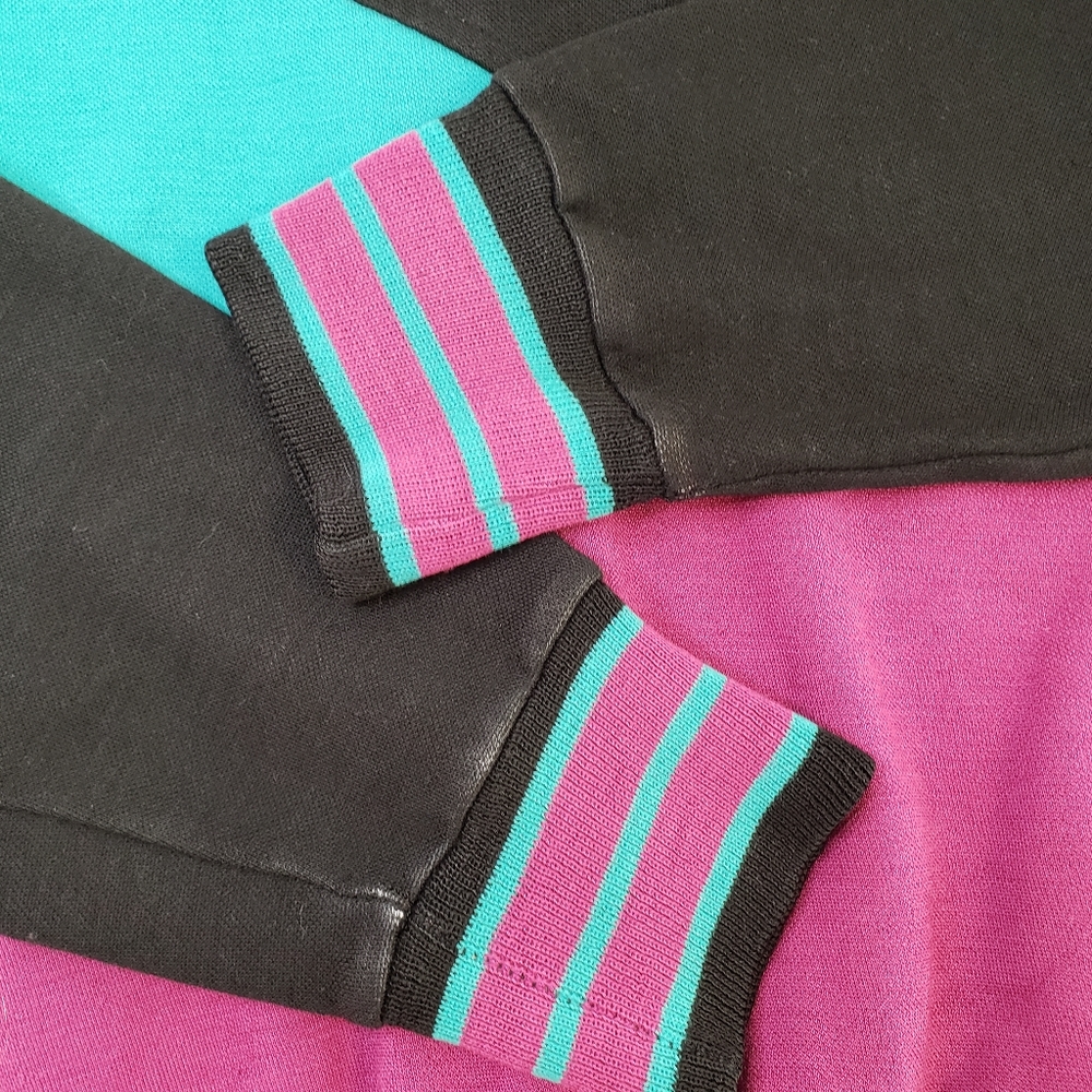 Vintage Puma Cropped Colorblock Sweatshirt - Picture 7 of 7